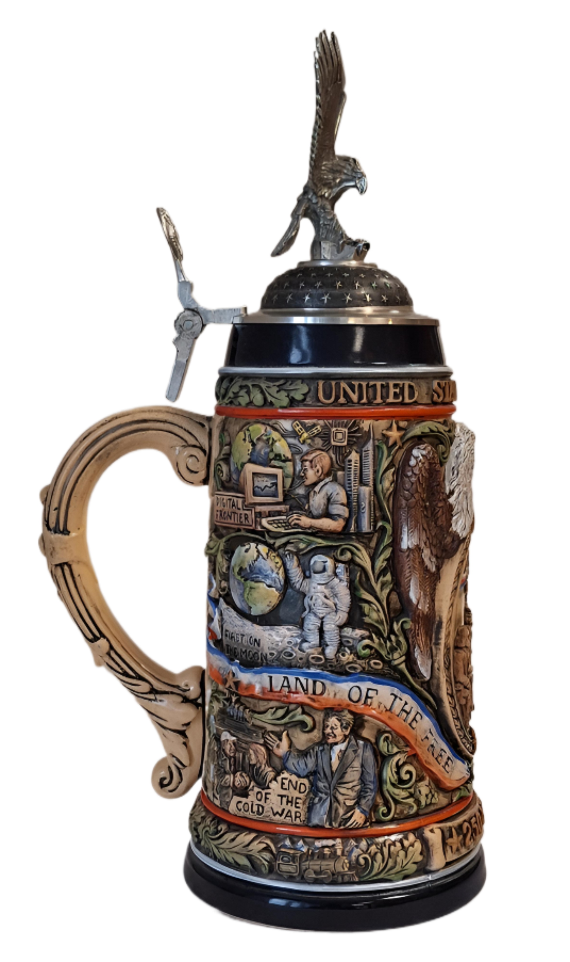 Bierkrug 250 Jahre USA Verfassung - Seite A mit Flugadler-Zinn-Figurendeckel