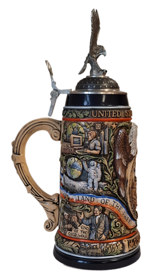 Bierkrug 250 Jahre USA Verfassung - Seite A mit Flugadler-Zinn-Figurendeckel